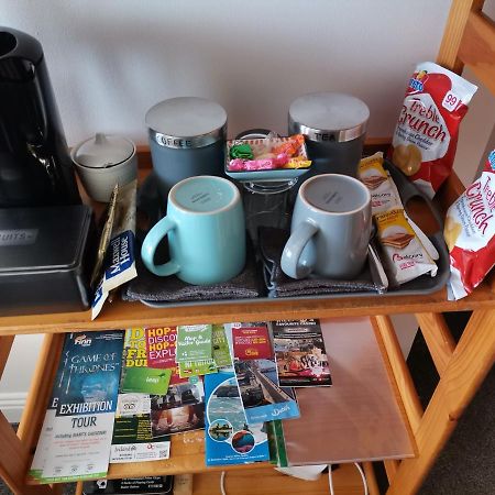Bright And Cozy Room With Double Bed, Private Bathroom Not Ensuite, Breakfast To Go Dublin Kültér fotó