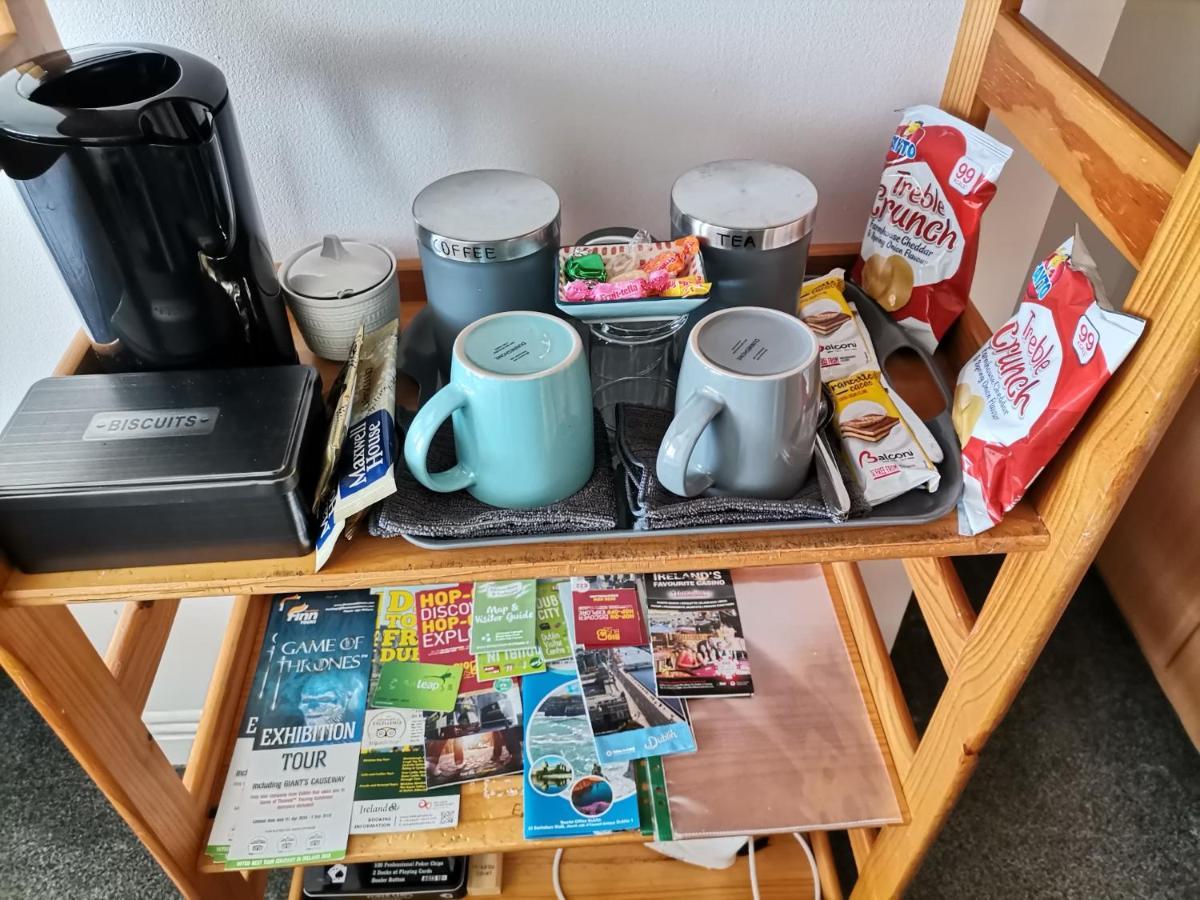 Bright And Cozy Room With Double Bed, Private Bathroom Not Ensuite, Breakfast To Go Dublin Kültér fotó